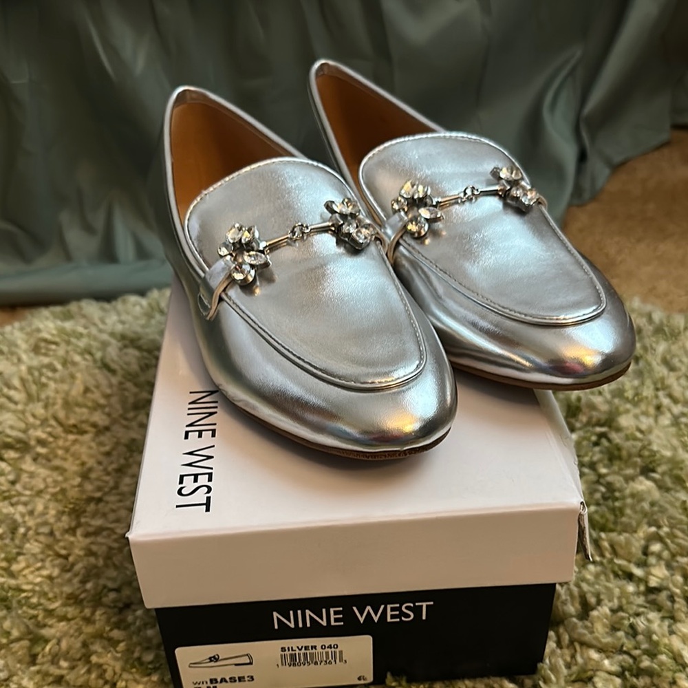 Nine West Silver Slip-On Loafers with Modern Design